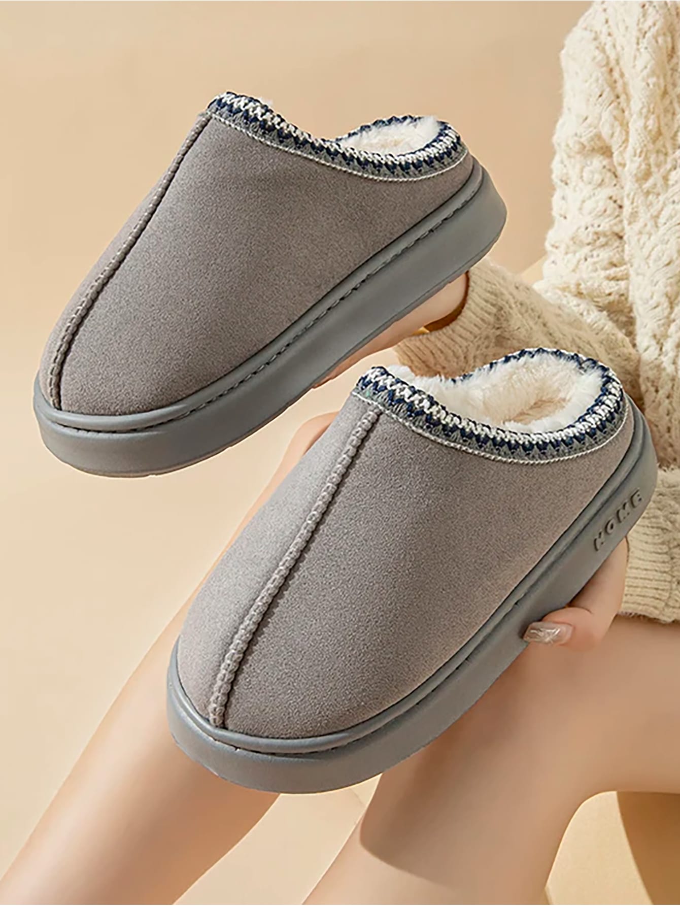 زوج من الأحذية المنزلية الكتانية بأسلوب بوهيمي ، دافئة للاستخدام الداخلي والخارجي ، للشتاء