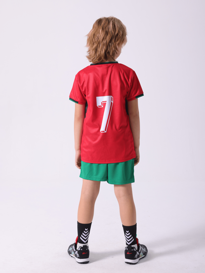 طقم رياضي لأولاد المراهقين مكون من 2 قطعة تي شيرت بطباعة أرقام رقبة على شكل V وشورت