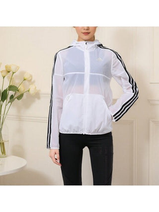 Adidas معطف كاجوال مريح للنساء مناسب للجري والجيم والتدريب والرياضات الخارجية والملابس اليومية. نوصي بطلب مقاسين إضافيين - GQ0564