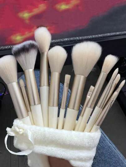 13 قطعة أدوات فرش مكياج احترافية ناعمة وخفيفة لأساس المكياج والبودرة والظل، فرشاة كيبوكي للمزج ، أداة تجميل مع حقيبة واسفنجة للمكياج، هدية للمبتدئين في المكياج