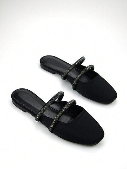 أحذية سهلة الارتداء مزينة برباط الراين بنمط أنيق من نسيج ليكرا أسود براس مدبب للنساء، مناسبة للارتداء اليومي والحفلات.