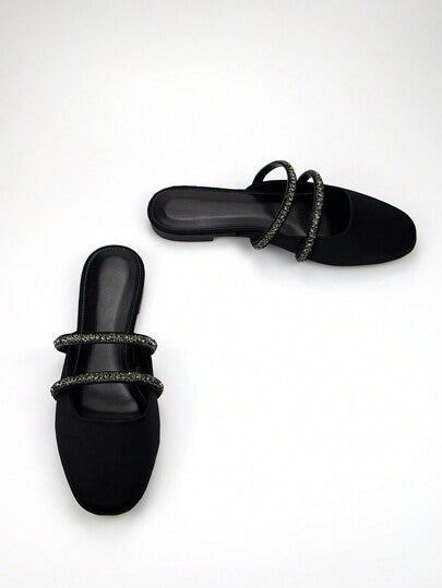 أحذية سهلة الارتداء مزينة برباط الراين بنمط أنيق من نسيج ليكرا أسود براس مدبب للنساء، مناسبة للارتداء اليومي والحفلات.