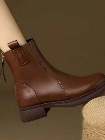 بوت الكاحل تشيلسي للنساء، كعب منخفض، طراز بريطاني قديم، تصميم سحاب، مناسبة للخريف/الشتاء، تتناسب مع فستان البلوزة