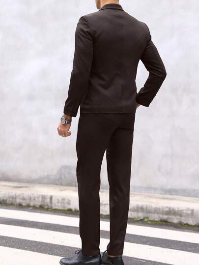 Manfinity Mode بدلة رجالية كاجوال من جاكيت بياقة واقفة وطويلة الأكمام وبنطلون، أحادية اللون، موسم الخريف