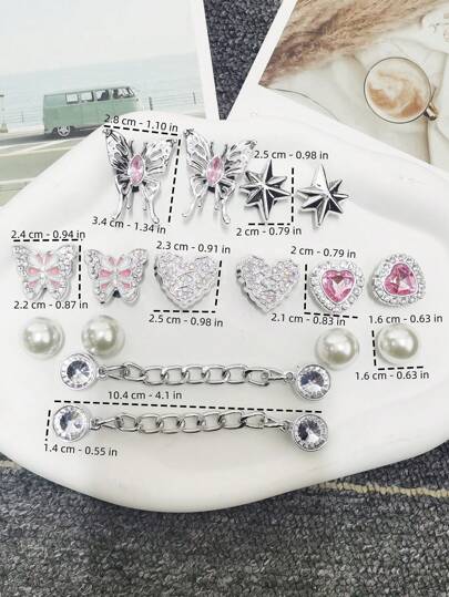 16 قطعة من الأقراط المزينة بأشكال فراشات جذابة من ABS وأقفال وردية ، إكسسوارات واكسسوارات وأزين ذات مظهر مجوهرات فضية، مناسبة لتزيين الأحذية والحقائب وغير ذلك، هدايا عيد الميلاد والهالوين وحفلات (الأحذية غير مشمولة)