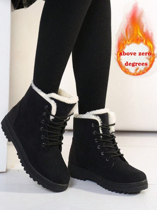 بوت ثلج نسائية المقاس من 35 إلى 44 ،بوت قصيرة دافئة مانعة للانزلاق بنسه رأس مستدير، بإضافات للمقاس الكبير، خفيفة الوزن، إصدار قمم عالية مع كعب مسطح، كاجوال للمتوسطة العمررمضان