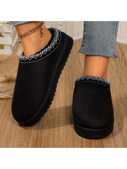 أحذية صوفية شبه جزمة شتوية2024 ذات نعل سميك دافئ من القطيفة بدون كعب ذات إصبع مغلق جديدة للتجارة الخارجية