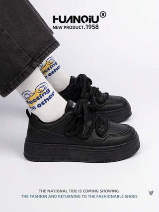 HUANQIU أحذية رياضية كاجوال بنعل سميك للنساء متعددة الاستخدامات مريحة، لون أبيض مناسبة لجميع المواسم، لون أسود، أحذية رياضية مدرسية مسطحة