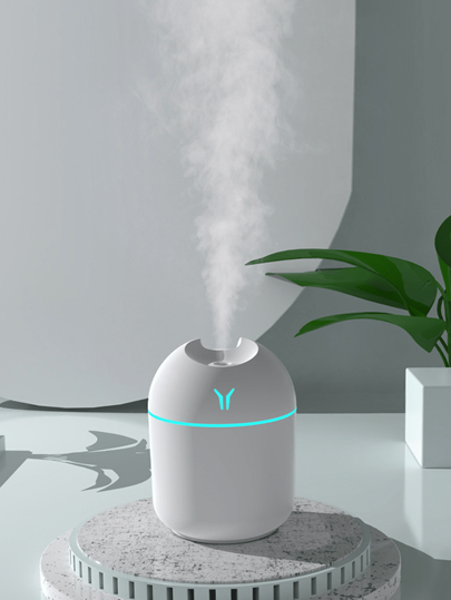 مرطب هواء صغير محمول بمحول USB سعة 250مل ، موزع زيت أساسي مع إضاءة ليلية ملونة ، ماكينة العلاج بالروائح الطبيعية ، للسفر والمكتب والسيارات والغرفة /1 جهاز موزع زيت أساسي+ 1 هدية زيوت طبيعية للتجهيزات