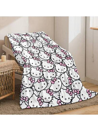 Sanrio بطانية فلانيل مطبوعة رقمياً بنمط هالو كيتي سانريو قطعة واحدة، بطانية فلانيل ناعمة ودافئة مناسبة للسفر والأريكة والسرير وديكور المنزل، هدية مثالية لعيد الميلاد أو المناسبات الخاصة، ملائمة لجميع الفصول