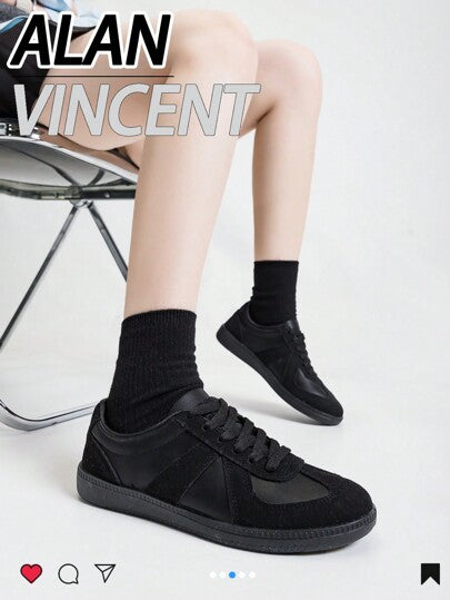 Alan Vincent أحذية كاجوال سوداء للنساء موديل ربيع 2025، أحذية رياضية مسطحة ومريحة، أحذية مناسبة للاستخدام اليومي والسهرات، أحذية قائد الجيش الألماني عصرية