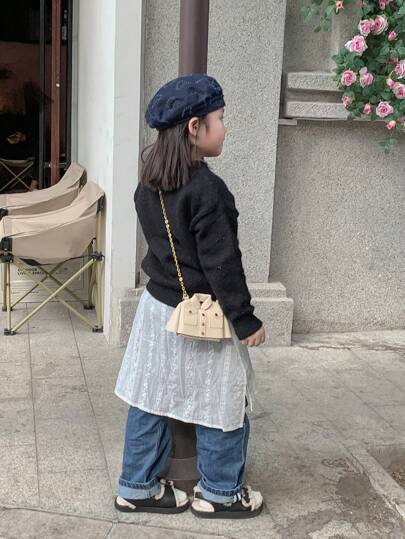 حقيبة صغيرة جدا عصرية مشكلة على شكل ملابس، حقيبة جميلة متعددة الاستخدامات كحقيبة كروس بودي، محفظة أحمر شفاه مع قدرة استخدام محدودة