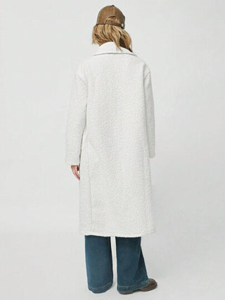 EZwear معطف أبيض نعومي للنساء