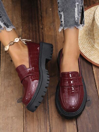 أحذية أوكسفورد حريمي حذاء نسائي جديد أكسفورد مزرعي بنمط بريطاني، مقدمة مستديرة، مصنوع من تمساح مزيف، قابل للارتداء من الخلف، حذاء رسمي للعمل، يصغر بمقاس واحد عن المقاس الحقيقي
