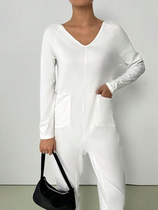 EZwear جمبسوت كاجوال أحادية اللون بأكمام طويلة وياقة على شكل حرف V مع جيوب