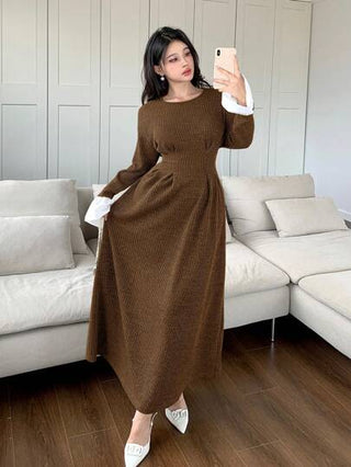 Mulvari فستان طويل كاجوال للنساء بياقة دائرية وأكمام طويلة، تصميم لون واحد ولحمة