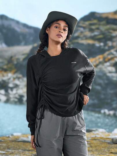 In My Nature هوديي نسائي طويل الأكمام رقبة دائرية طباعة حرف، مع سحاب أمامي وذيل للخارج للاستخدام في الهواء الطلق