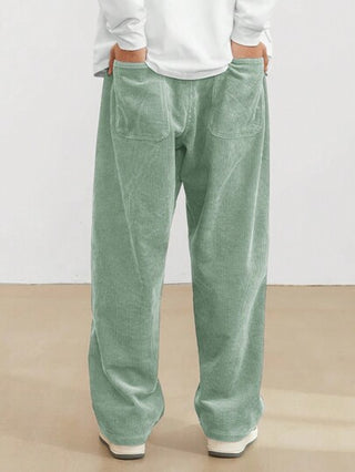 Manfinity Hypemode بنطال رجالي مخلخل من الكوردروي مزخرف بشعار