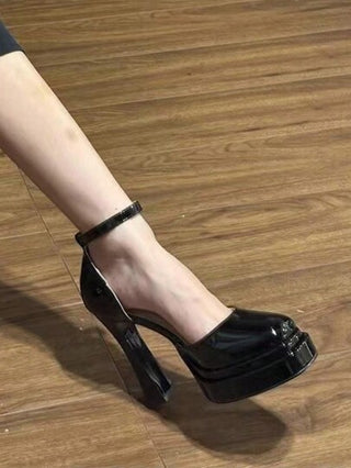 كعب عالي بطراز ماري جين فرنسي، كعب عالي مكشوف وموديل سوبر هاي هيل مقاوم للماء للنساء الصغيرات