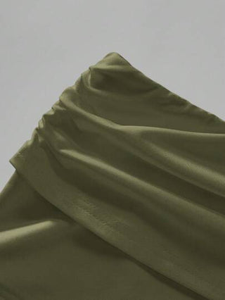 EZwear مجموعة قطعتين للنساء: توب بدون أكمام بلون أحادي مرقع بالدانتيل وشورت