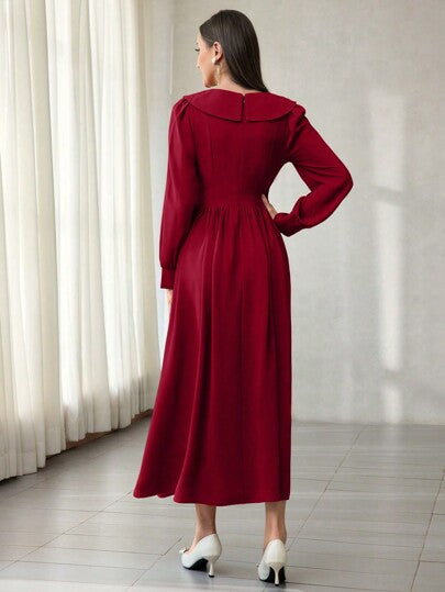 Modelyn فستان أمسيات طويل ذو أكمام طويلة من لون واحد أنيق مزين بالخرز المطرز