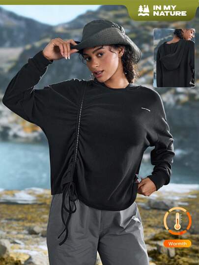 In My Nature هوديي نسائي طويل الأكمام رقبة دائرية طباعة حرف، مع سحاب أمامي وذيل للخارج للاستخدام في الهواء الطلق