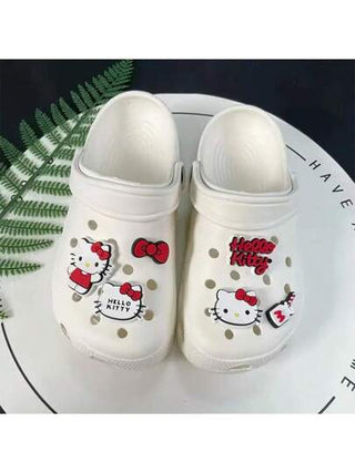 Sanrio 6 قطع زخارف ألحذية بصورة هيلو كيتي الكيوت العلامة سانريو، قابلة للإزالة والتركيب على الكلوجات والصنادل، إكسسوارات للحذاء الجميل للنساء والرجال مناسبة كهدية للأعياد والحفلات والاستخدام اليومي في الربيع والصيف والشاطئ
