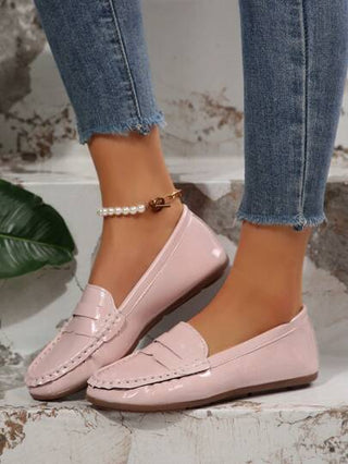 أحذية نسائية مسطحة بتصميم الجزمة مريحة، مقاسات كبيرة، سطح مرآة، لون أحادي، مرنة، مناسبة لجميع الفصول، تصميم بسيط، من البوليوريثان الأعلى، بطانة قماشية، وأسفل من مطاط TPR، بدون تقشير، يمكن غسلها باليد أو التنظيف الجاف المهني