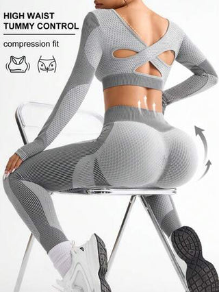 طقم تانكيني حريمي Sport Studio طقم نساء مناسب للياقة البدنية بأكمام طويلة متقاطعة في الظهر وسروال رياضي طقم رياضة نسائي