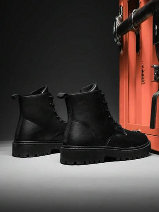 بوت عالية القمة متعددة الاستخدامات موسم الخريف/الشتاء ، بوت عمل عصرية منخفضة القمة للرجال ، بوت رياضية عصرية متعددة الاستخدامات للأوقات الحرة