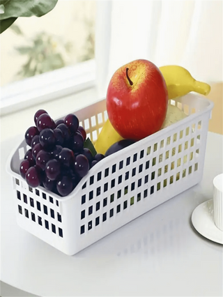 4 سلال تخزين قابلة للتكديس - منظمات بلاستيكية متعددة الاستخدامات للكتب ووجبات الخفيفة وغيرها - مثالية للمطبخ والحمام وغرفة المعيشة والمكتب ، الديكور ، والمطبخ ، والاكسسوارات ، وأدوات المطبخ ، ومنظم المطبخ ، ومنظم المكياج ، وعناصر الزفاف ، وديكورات...