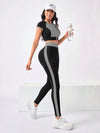 SHEIN Sport Studio مجموعة رياضية مُطبقة المرأة تتكون من 2 قطعة: ملابس علوية قصيرة الأكمام بياقة طاقم مزودة بسحاب، وبنطال طويل ، مجموعة ملابس رياضية للنساء