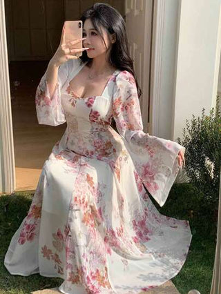 فساتين حريمي DAZY فستان نسائي أنيق بياقة على شكل حرف V وأكمام قصيرة وبطول حتى منتصف الساق بطبعات أزهار متناثرة للصيف