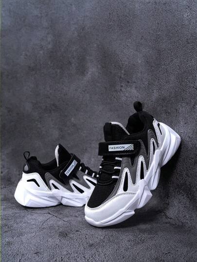 ملابس رياضية أطفال أحذية رياضية ذات بطانة مزدوجة منخفضة القمة للفتيان في فصلي الربيع والخريف، بتصميم تداخل الألوان، أنيقة وعصرية، مناسبة للارتداء اليومي، سهلة الارتداء بإبزيم قابل للتعديل، مناسبة لطلاب الجامعة