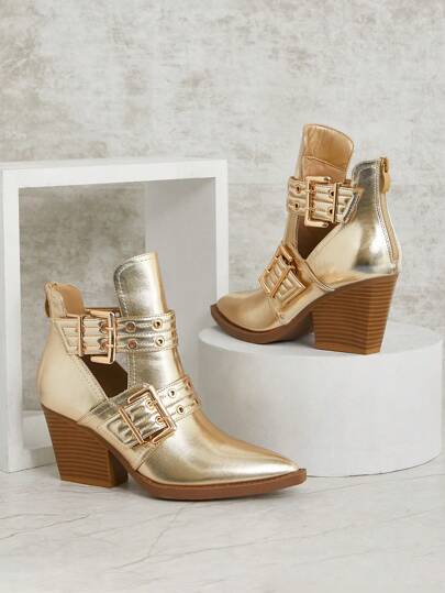 SHUZIA بوط نسائي ذو كعب كتلي مثقب باللون الذهبي الفاتح - تصميم نرويجي عصري ، مستوحى من الثقافة البانك ، متعدد الاستخدامات ، ومريح