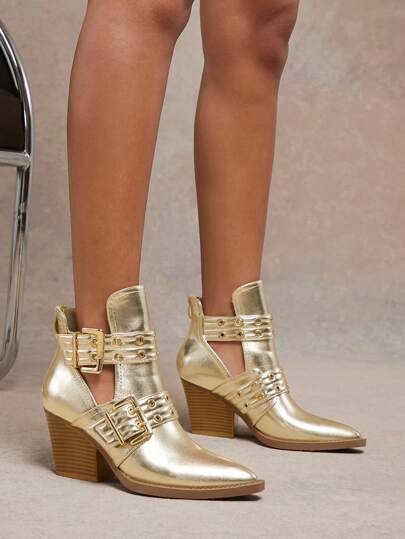 SHUZIA بوط نسائي ذو كعب كتلي مثقب باللون الذهبي الفاتح - تصميم نرويجي عصري ، مستوحى من الثقافة البانك ، متعدد الاستخدامات ، ومريح