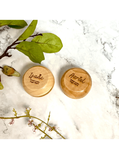 10 قطع ، 50 قطعة ، هدية شخصية لحامل الخاتم الخاص بالاحتفاظ بالخاتم يو يو مع اسم مطبوع ، هدية شكر لحامل الخاتم ، هدية زفاف خشبية يو يو شخصية، مناسبة للأعياد والذكريات السنوية وعيد الحب والزفاف