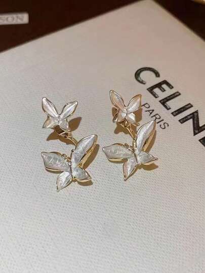 زوج أنيق بسيط من أقراط حلق فراشة، تصميم شخصي عصري مناسب للنساء للاستخدام اليومي والعطلات