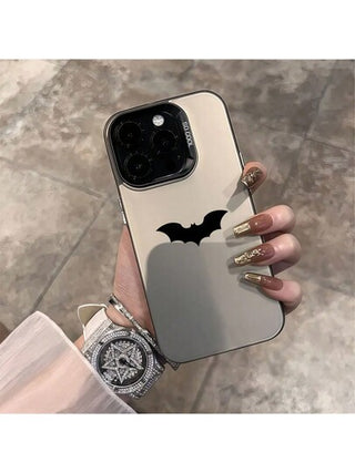 غطاء واقي للهاتف بنمط الخفاش - غطاء مقاوم للصدمات مع حماية عدسة الكاميرا للأيفون 11 و12 و 13 و 14 و 15 وSE/XR/X/7 بلس