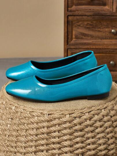 نساء أحذية كاجوال مربعة الأصبع ، لون أزرق فاتح ، أحذية مكتبية متعددة الاستخدامات ، متطابقة الجودة العالية ، مناسبة للأنشطة الخارجية في فصلي الربيع والخريف