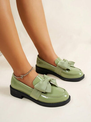 أحذية أوكسفورد حريمي شبشب نسائي عصري متعدد الوظائف بتصميم فيونكة ، ذو كعب منخفض ، مصنوع من مواد عاكسة ، بطراز بريطاني أنيق وراقي ، أكسفورد مريح وناعم ذو كعب متوسط ، لمعة سوداء، موديلات جديدة لربيع/صيف وخريف/شتاء 2025