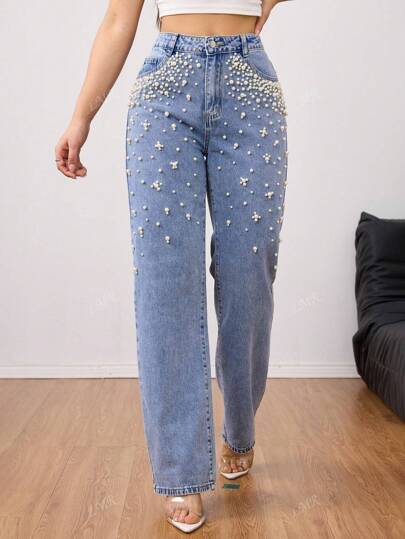جينز بتصميم مبلي ومزين باللؤلؤ بساق مستقيمة عصري