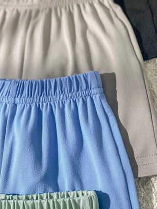 10 قطعة / طقم للأطفال الرضع صبي وبنت من سترة بلا أكمام وشورت ، ملابس صيفية ، الألوان: أسود ، أبيض ، رمادي ، أزرق ، رمادي أخضر ، رقبة طاقم، شورت مطابق بدون حزام ، قياس فضفاض عادي ، مناسب للخروج والاستخدام اليومي ، جنسي محايد