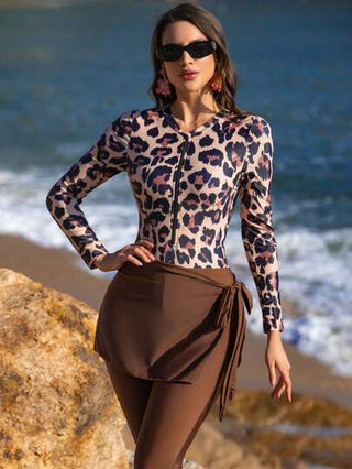 Swim Shayni 3 قطع مجموعة ملابس سباحة متواضعة لصيف 2024 مع أكمام طويلة وبنطال طويل وروب مطبوع بنمط الفهد ، بوركيني ملابس سباحة محافظة للملابس العربية