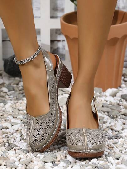 نعال صنادل نسائية صيفية جديدة ذو تصميم مفتوح وتهوية مريحة، رؤوس مدورة وكعب عالي، موضة كاجوال فرنسية بكعب سميك