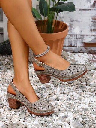 نعال صنادل نسائية صيفية جديدة ذو تصميم مفتوح وتهوية مريحة، رؤوس مدورة وكعب عالي، موضة كاجوال فرنسية بكعب سميك