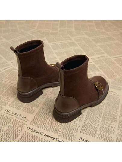 بوت قصيرة عصرية مع تفاصيل التداخل المنسوجة ، بوت ساق جورب عصرية وأنيقة ، بوت كاحل رفيعة للخريف/الشتاء