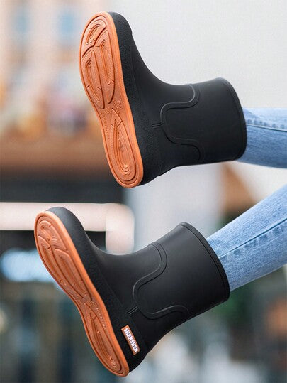 زوج من بوت المطر القصيرة الشتوية للنساء المقاومة للماء والدافئة، سميكة الأرضية للخارج والبستنة والمطبخ والغسيل والصيد، بوت مطر صيفية عصرية مضادة للانزلاق متعددة الاستخدامات