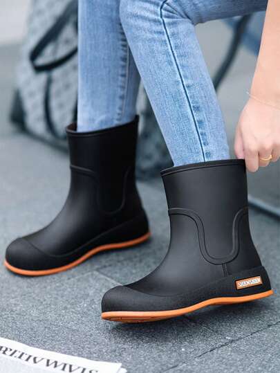 زوج من بوت المطر القصيرة الشتوية للنساء المقاومة للماء والدافئة، سميكة الأرضية للخارج والبستنة والمطبخ والغسيل والصيد، بوت مطر صيفية عصرية مضادة للانزلاق متعددة الاستخدامات