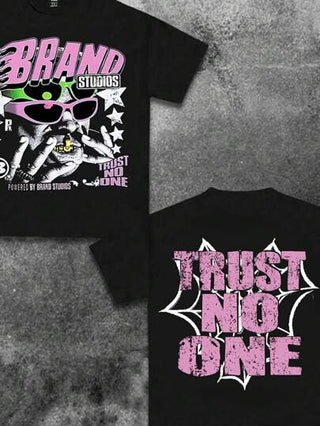 SHEIN تي شيرت تي شيرت أكمام قصيرة ذو رقبة دائرية للأولاد المراهقين، لا تثق في أحد"، رسمة حرفية، مناسب للصيف